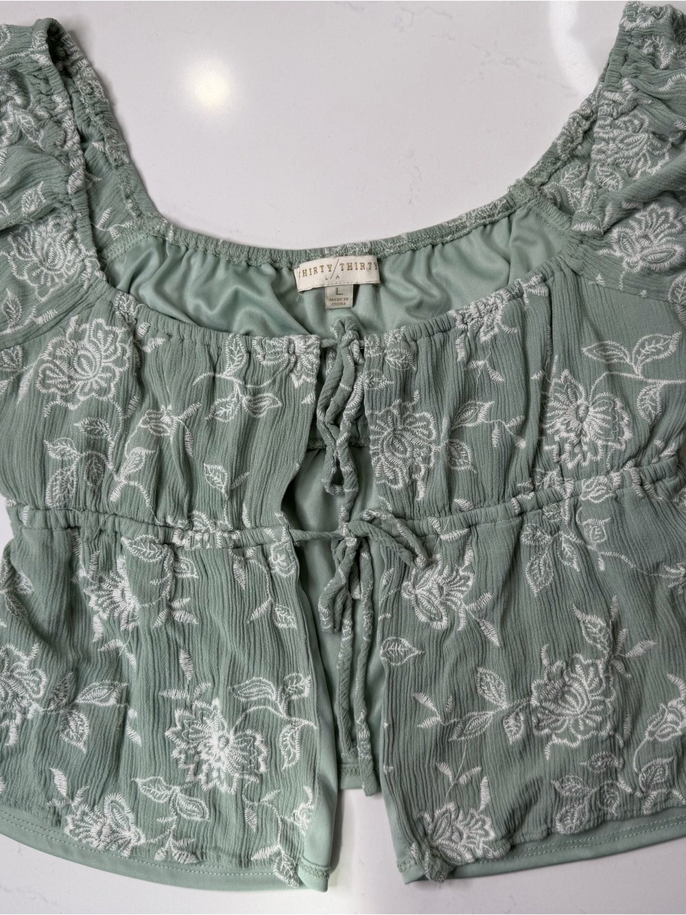 Thirty Thirty LA Sage Green Embroidered Floral Tie Front Preppy Size L